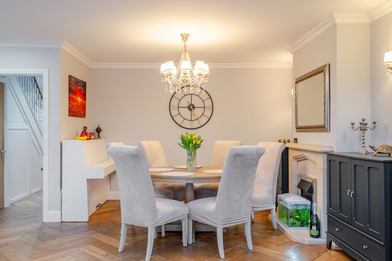 Dining- click for photo gallery
